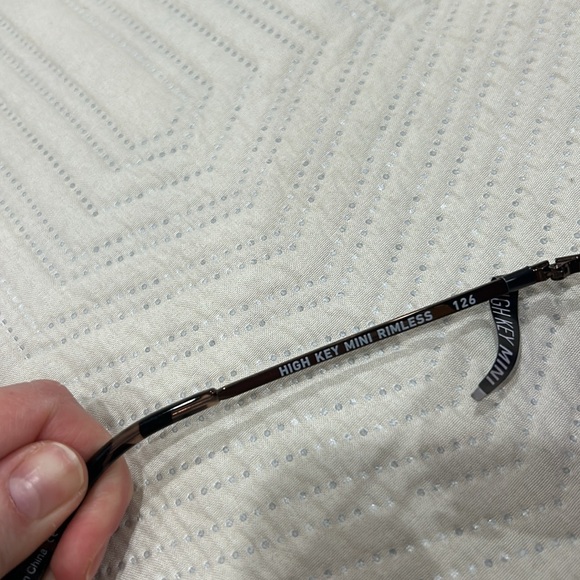 NWT QUAY HIGH KEY MINI RIMLESS SUNGLASSES main image 3